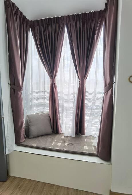 Emerald Avenue Cozy 3r3b 822 Apartment *