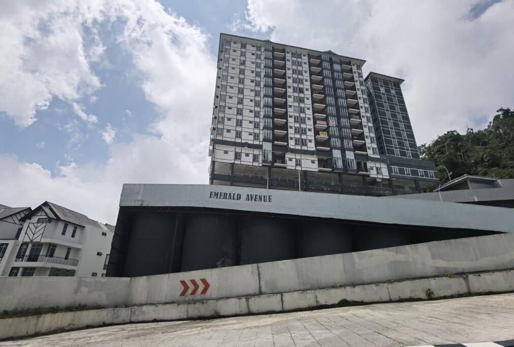 Emerald Avenue Cozy 3r3b 822 Apartment Brinchang